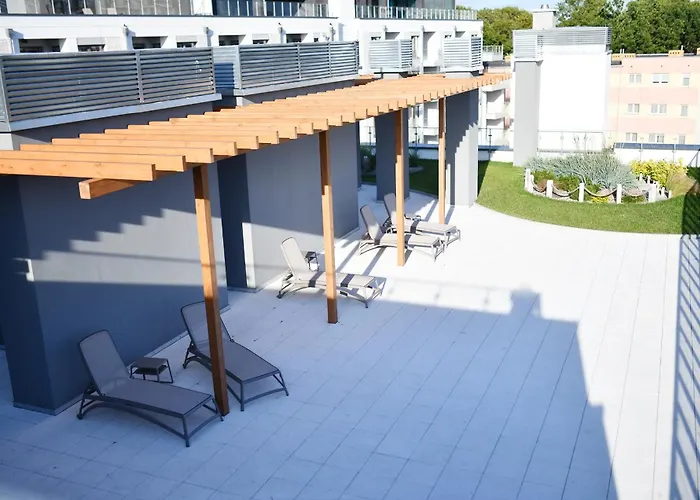 Nadmorskie Tarasy Z Basenami - Navigator *