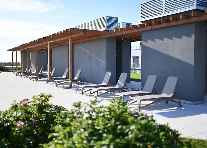 Apartment Nadmorskie Tarasy Z Basenami - Navigator *