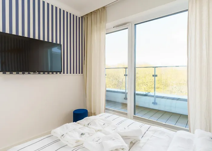 Apartment Nadmorskie Tarasy Z Basenami - Navigator