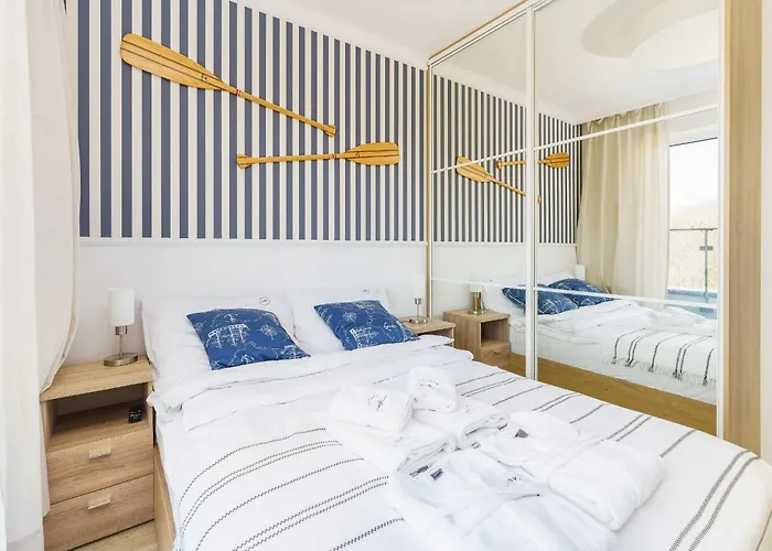 Nadmorskie Tarasy Z Basenami - Navigator Apartment